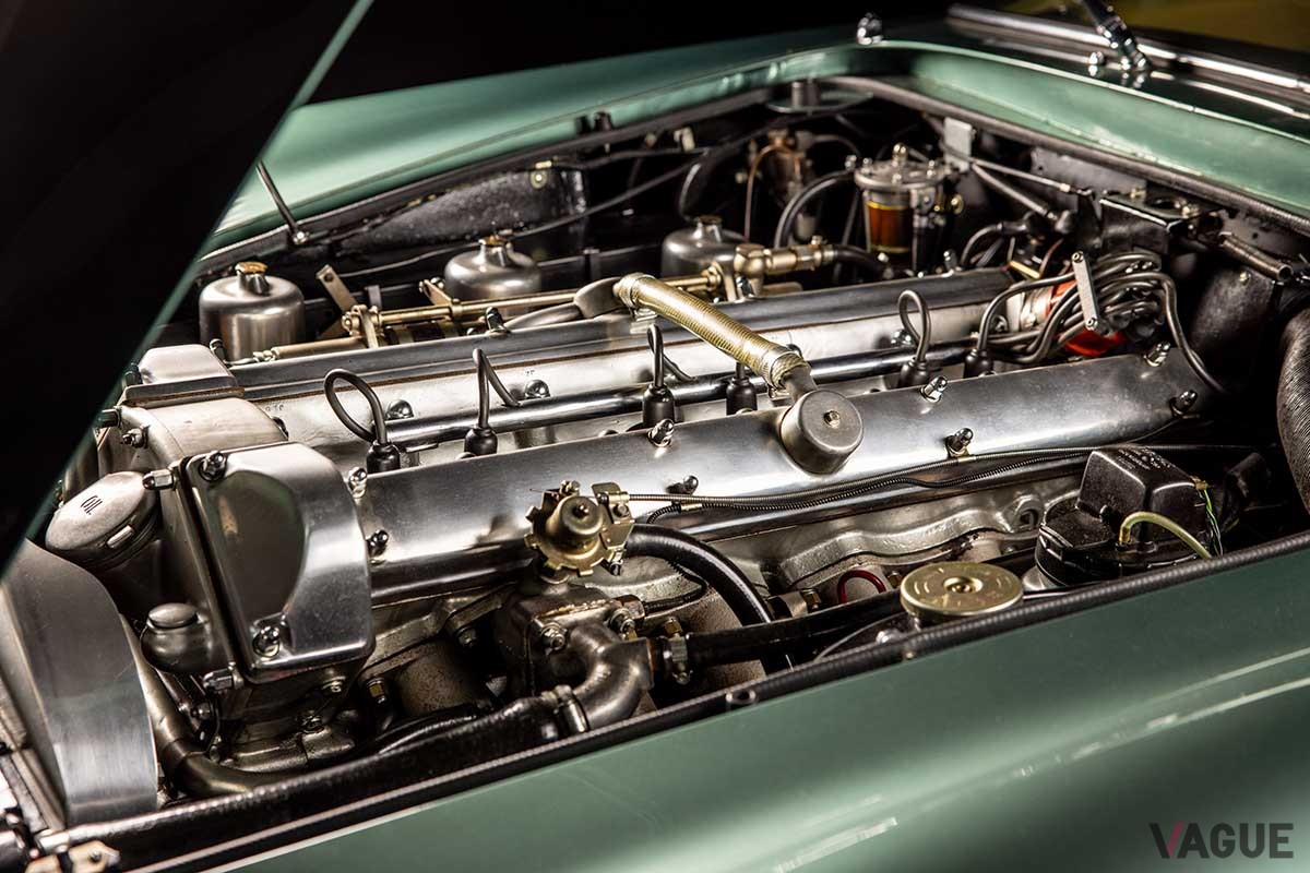 オークションに出品された1966年式アストンマーティン「DB6 シューティングブレーク」Neil Fraser (c)2024 Courtesy of RM Sotheby's