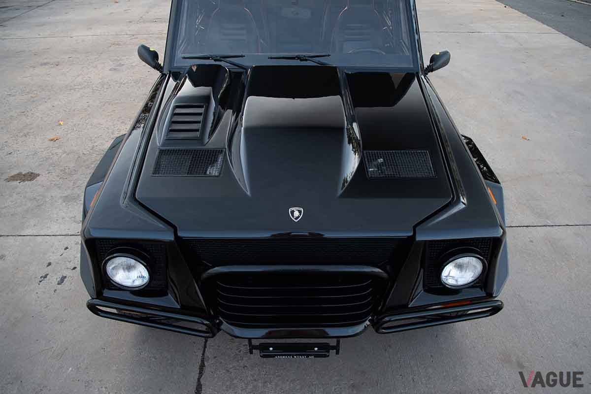 オークションに登場、45万500ドル（日本円で約6750万円）で落札された1993年式ランボルギーニ「LM002」 Greg Keyser(c)2024 Courtesy of RM Sotheby's