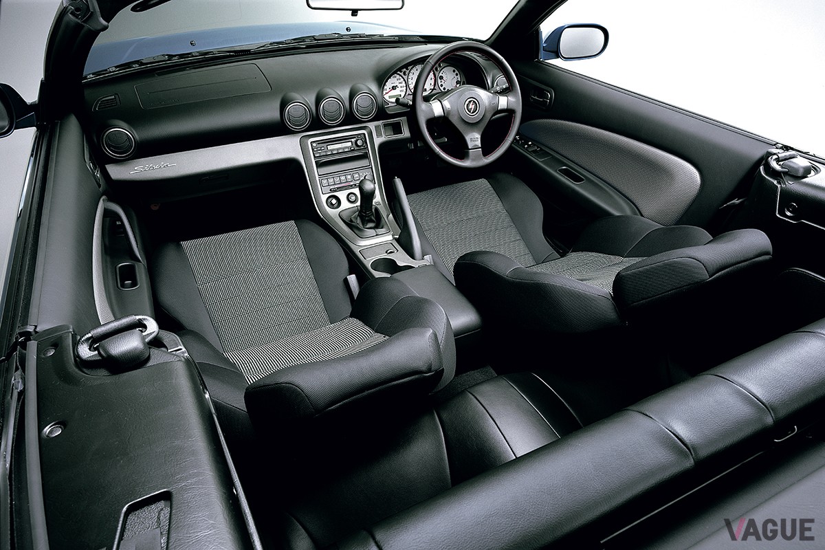 2000年5月に追加された日産「シルビア・コンバーチブル」のインテリア