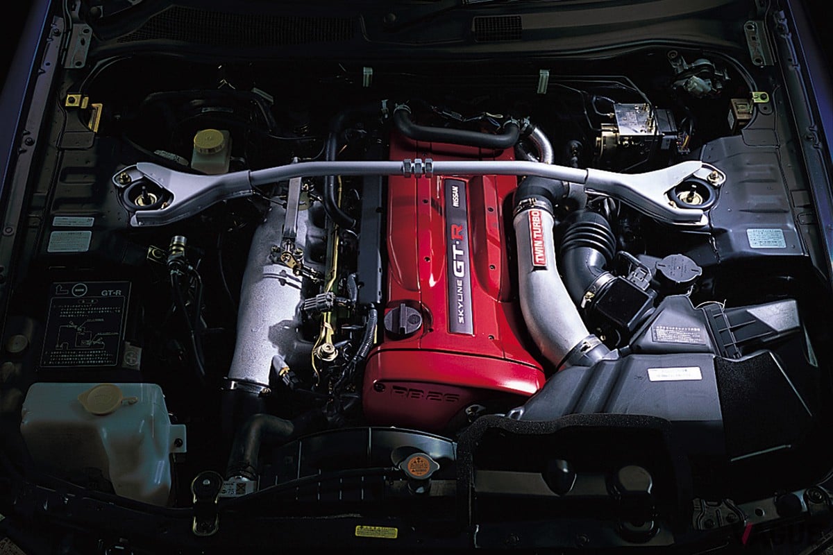 日産「スカイラインGT-R（BNR34型）」のエンジン