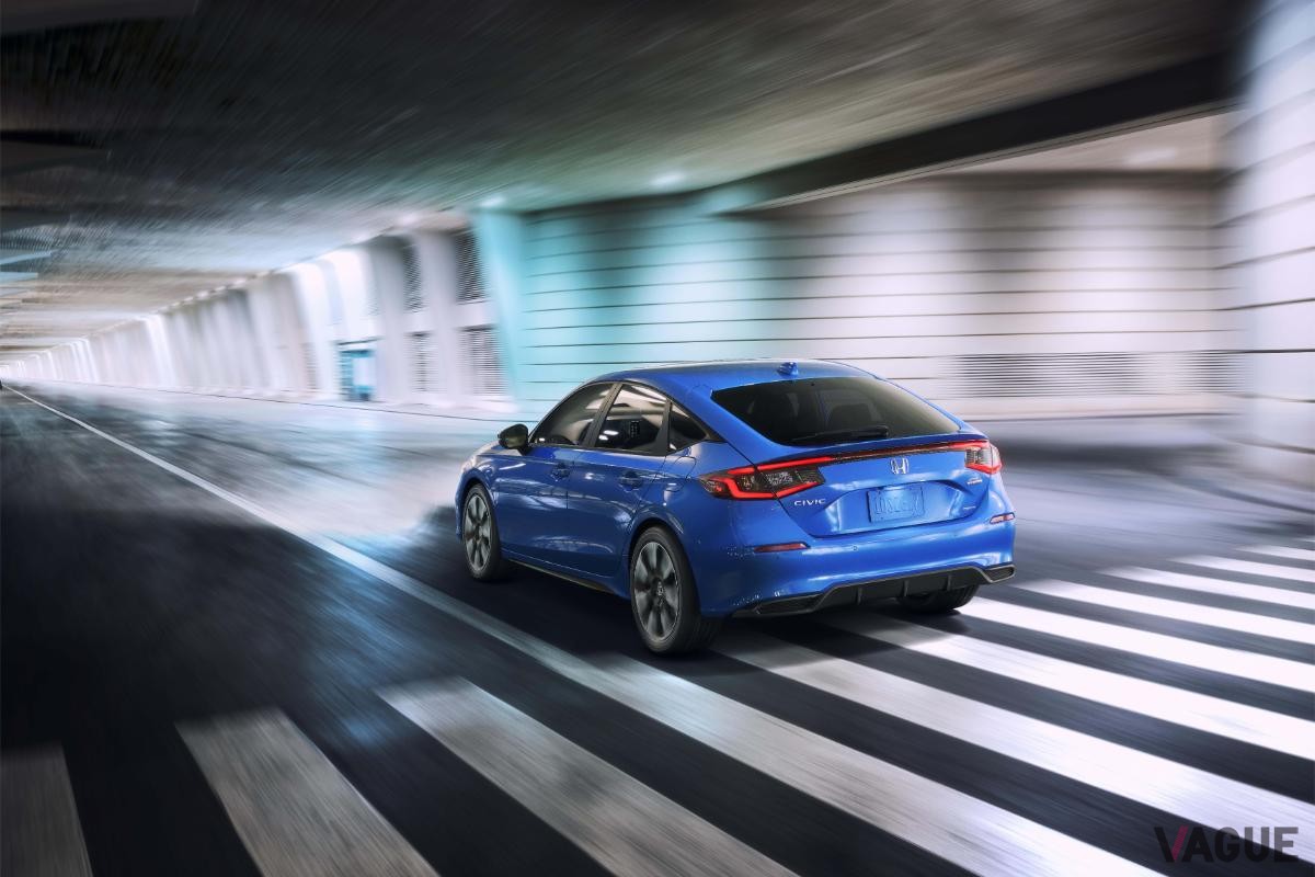 北米カー・オブ・ザ・イヤー2025乗用車部門に選ばれたホンダ「シビック・ハイブリッド」