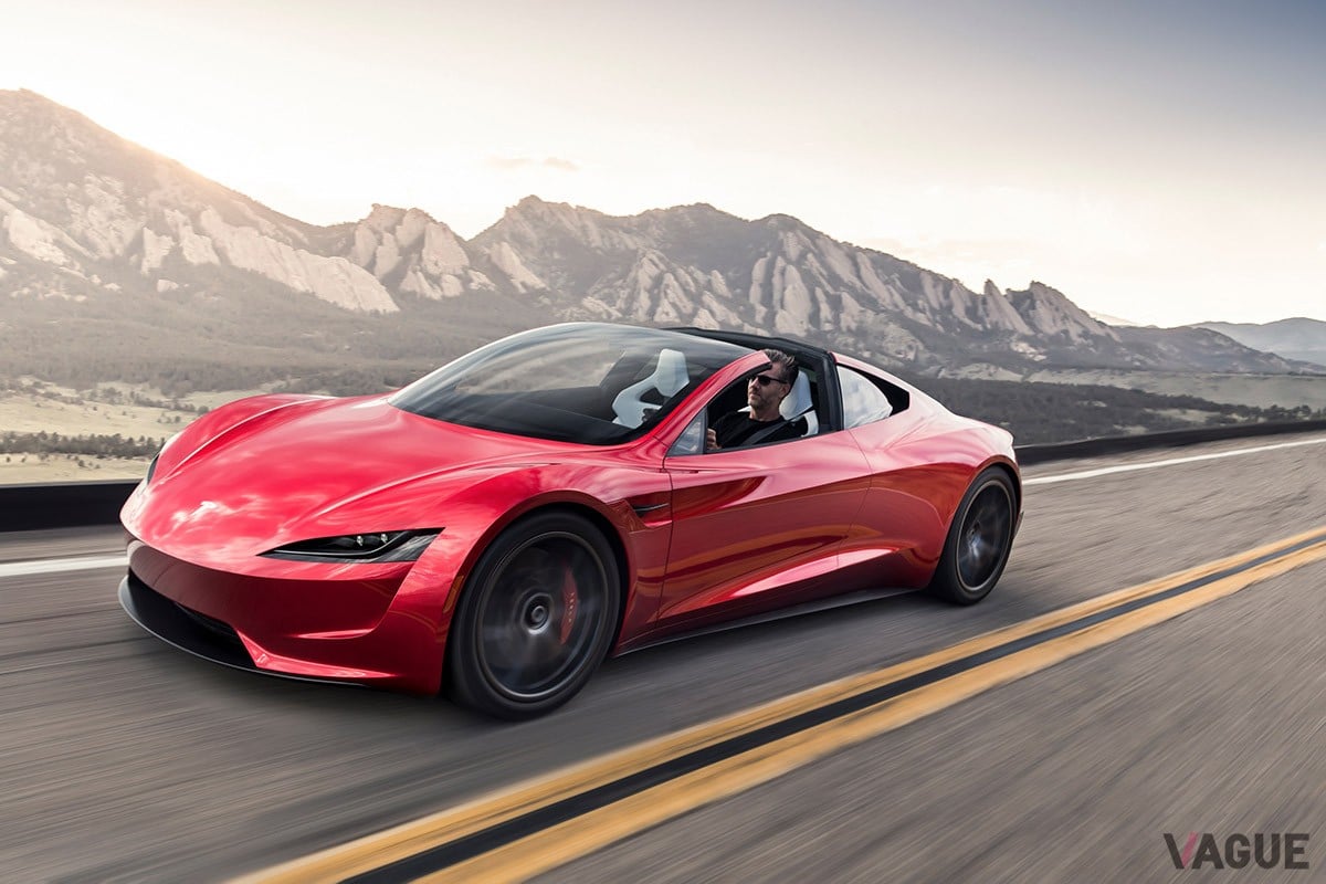 新型ロードスターの詳細スペックは未発表だが、0-100km/h加速2.1秒、航続距離1000km、最高速400km/hと公表されている