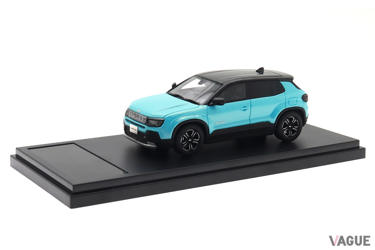 購入者には限定車を忠実に再現した1／43サイズのダイキャストミニカーがプレゼントされます