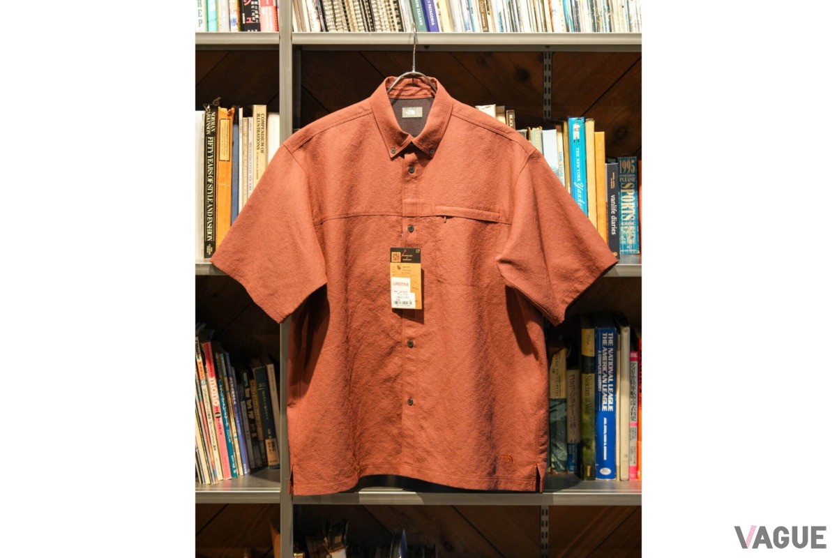 オーニング シャツ：1万8700円