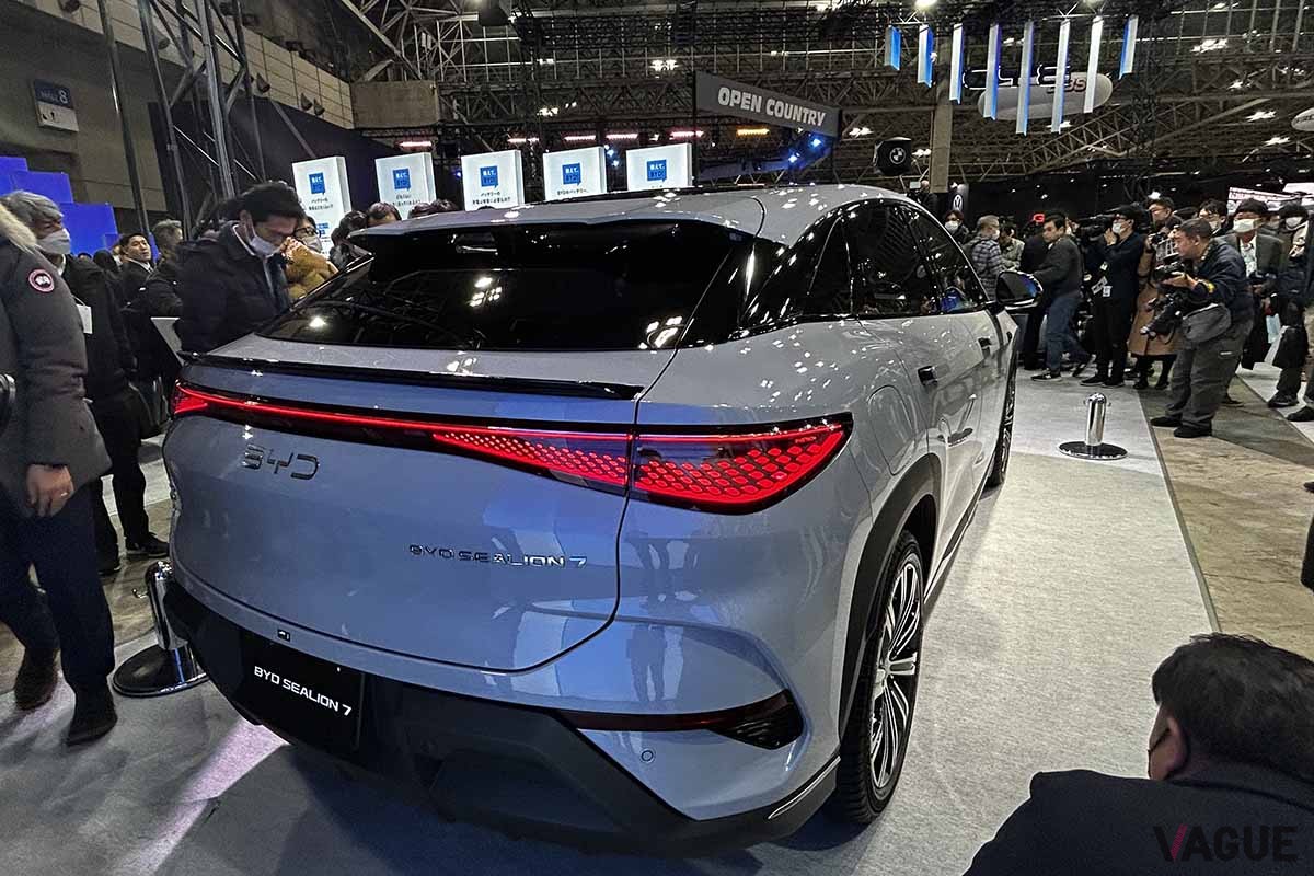 東京オートサロン2025でお披露目されたBYD新型「シーライオン」。2025年春ごろに日本に導入される予定だ