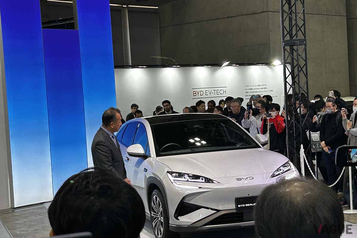 東京オートサロン2025でお披露目されたBYD新型「シーライオン」。2025年春ごろに日本に導入される予定だ