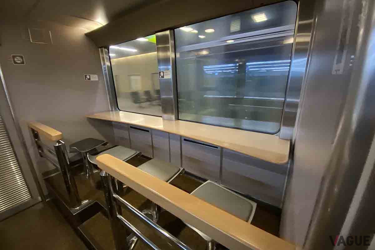 サンライズ瀬戸／出雲のラウンジ