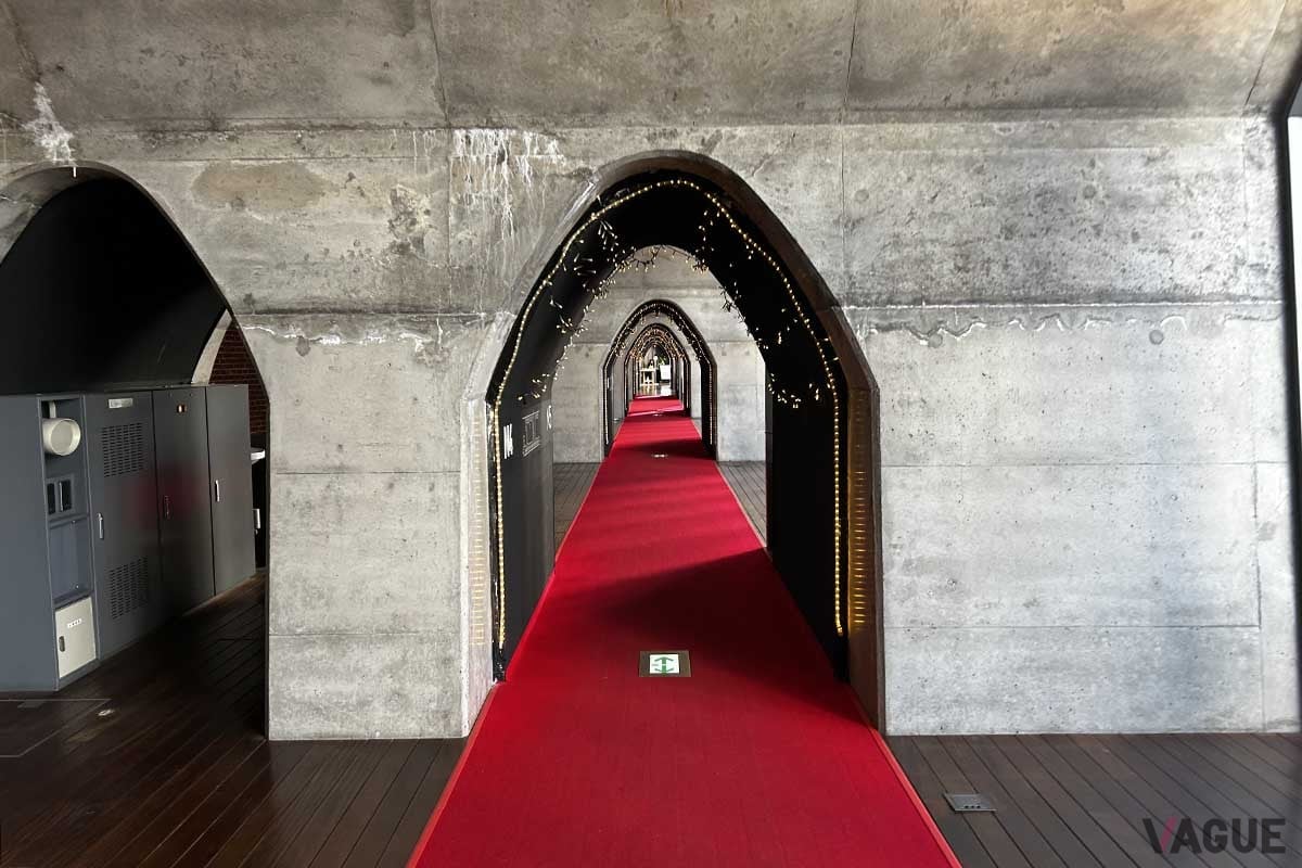 「マーチエキュート神田万世橋」は旧万世橋駅の遺構を整備した商業施設だ