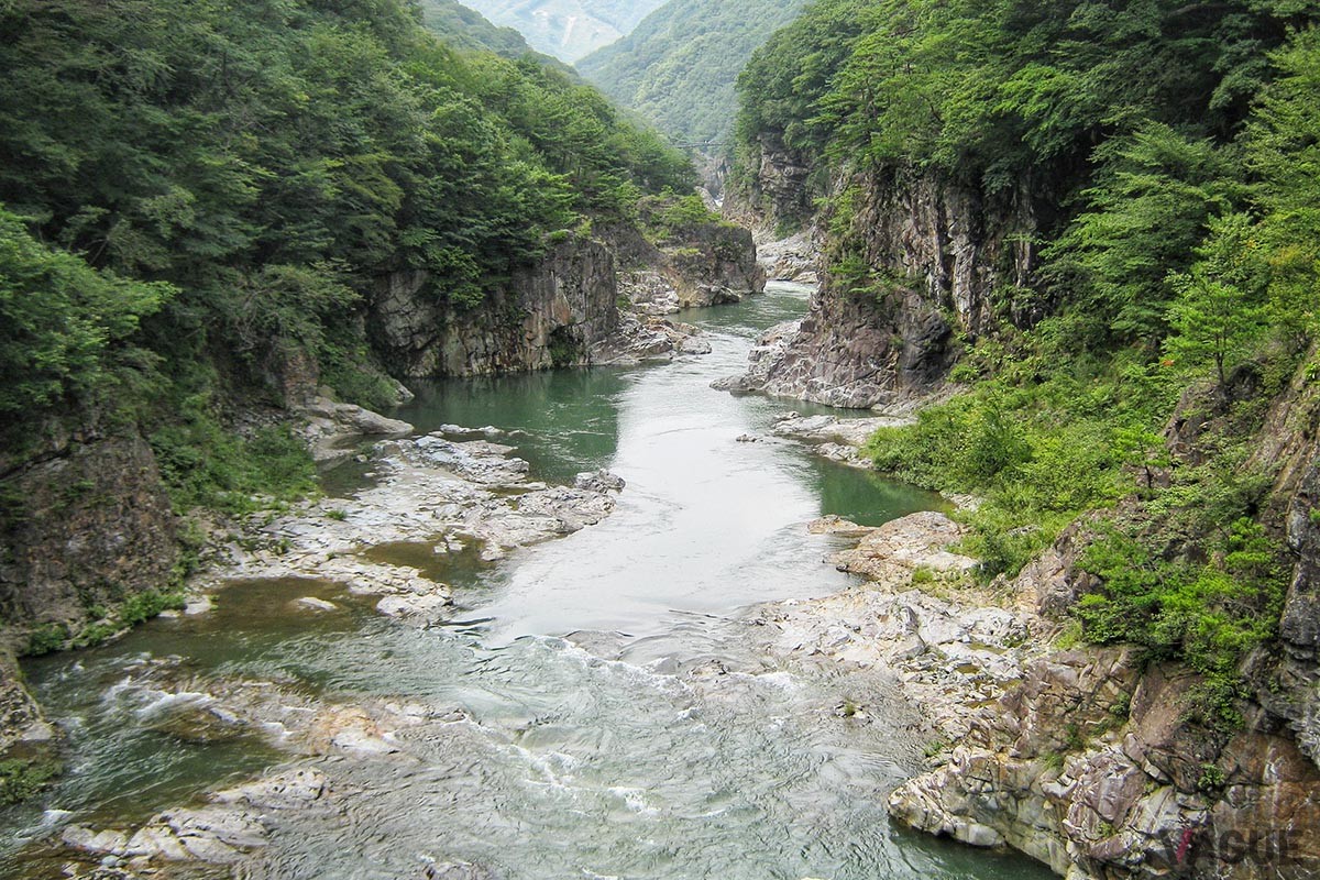 男鹿川