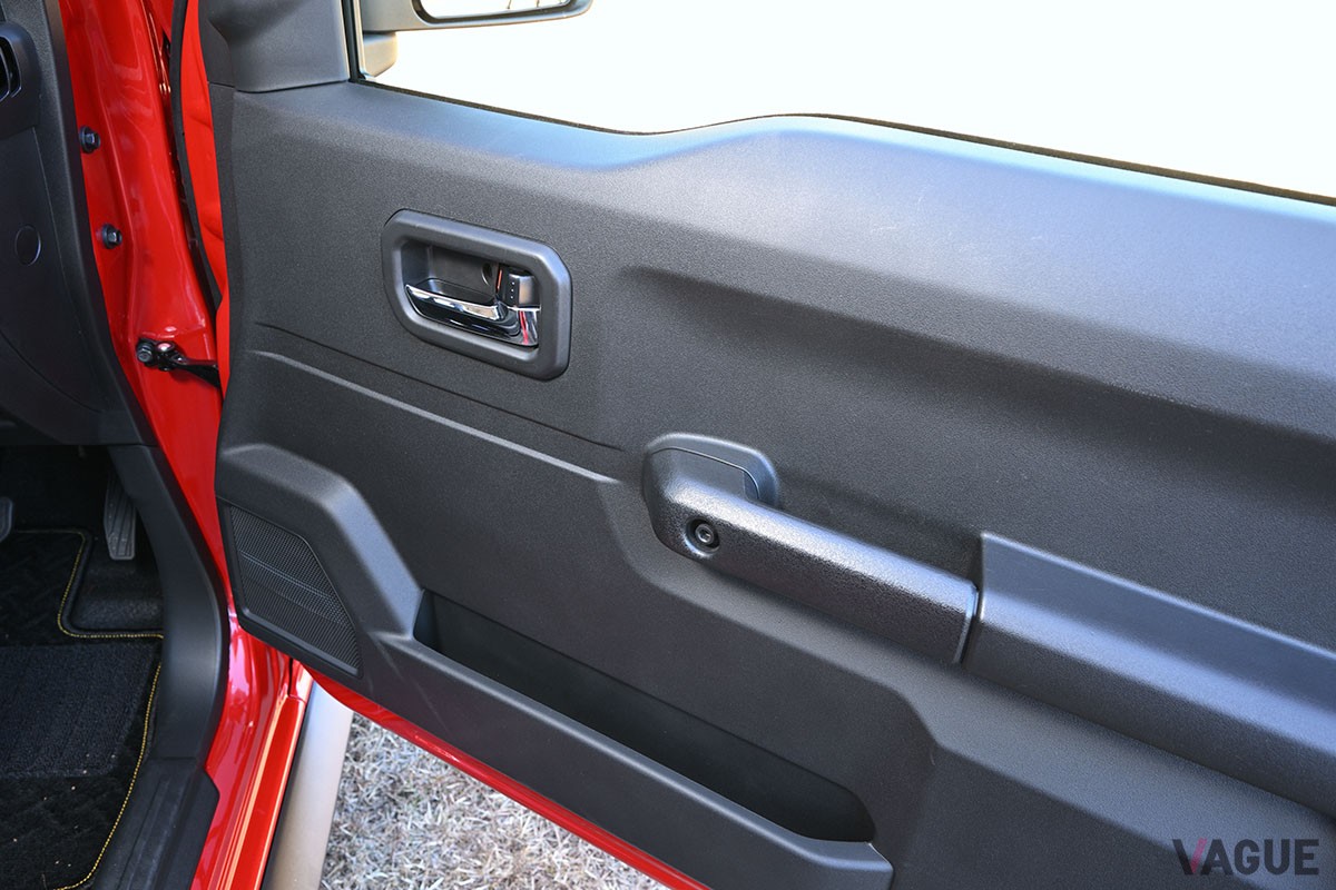 スズキ新型「ジムニーノマド」