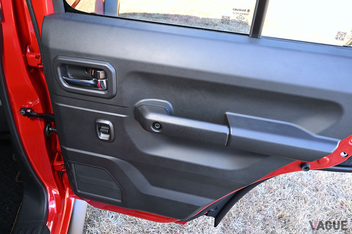 スズキ新型「ジムニーノマド」