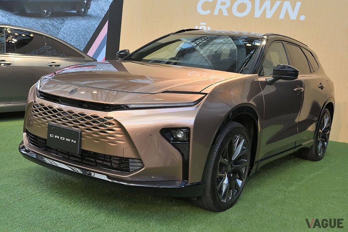 新型　トヨタ　クラウンエステート　カラーサンプル トヨタ博物館 / TOYOTA AUTOMOBILE MUSEUM on X: 