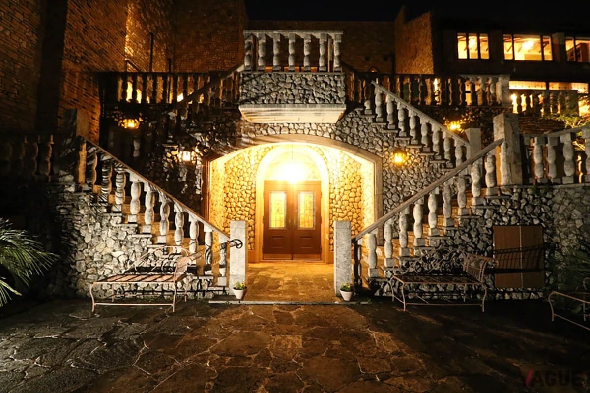 #伊豆高原美術館旧蔵品 #現代洋画家 #麻耶レイ #夢 56㎝×47㎝ #人気 伊豆高原美術館旧蔵品 #現代洋画家 #麻耶レイ #夢 56㎝×47