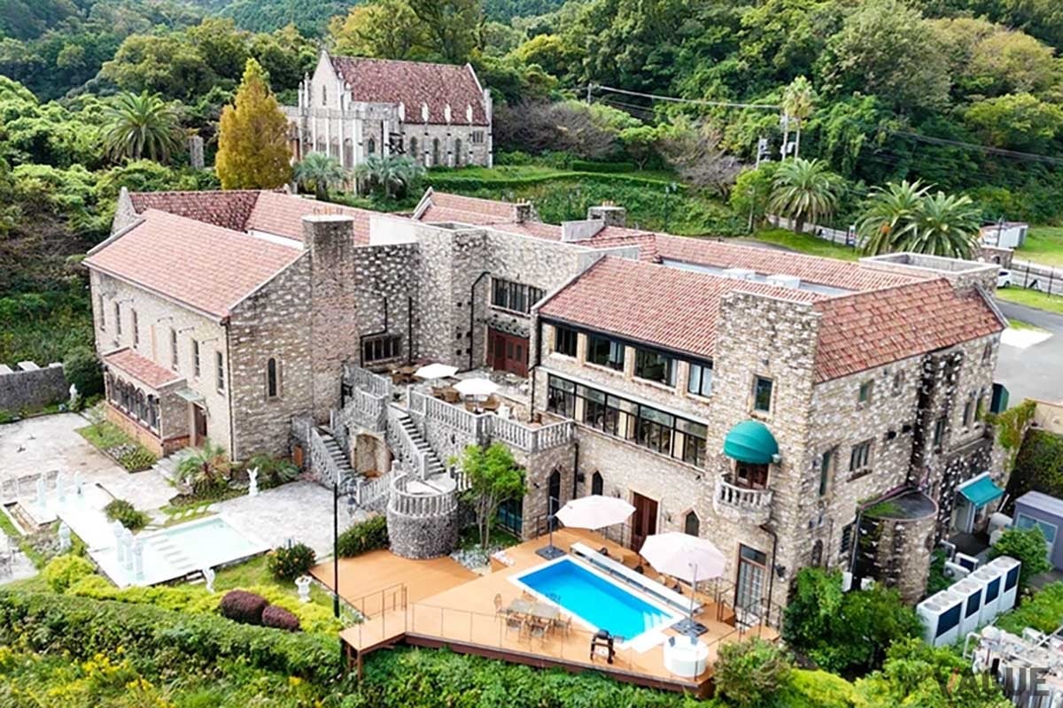 アートな宿”が増加中!? 日本初の「泊まれる美術館」は1日1組限定