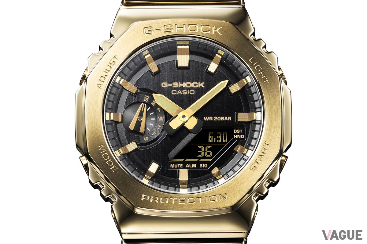 「CASIO G-SHOCK FINE METALLIC SERIES」ゴールド×ブラックダイヤルモデル（品番GM-2100YMG　4万5650円、消費税込）