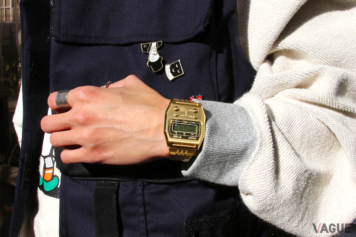 遊び心あるスタイルにぜひとも合わせたい煌びやかなゴールド（A1100GV-9JF）