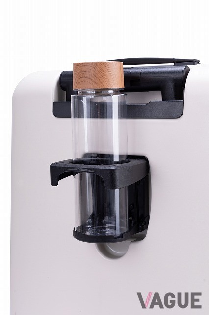 本体にドリンクホルダーを装備