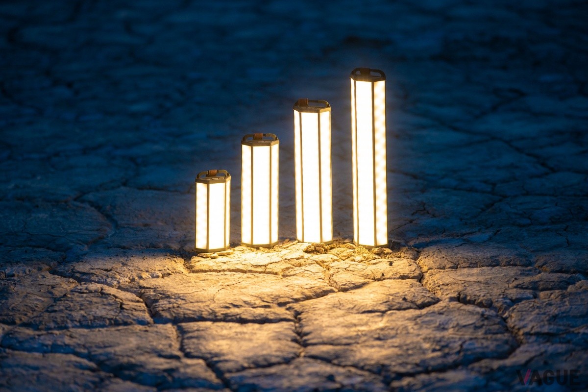 左から「3FACE NEO 10」価格¥20,000（税抜）、「3FACE NEO 20」価格¥25,000（税抜）、「3FACE NEO 30」価格¥31,000（税抜）、「3FACE NEO 40」価格¥36,000（税抜）