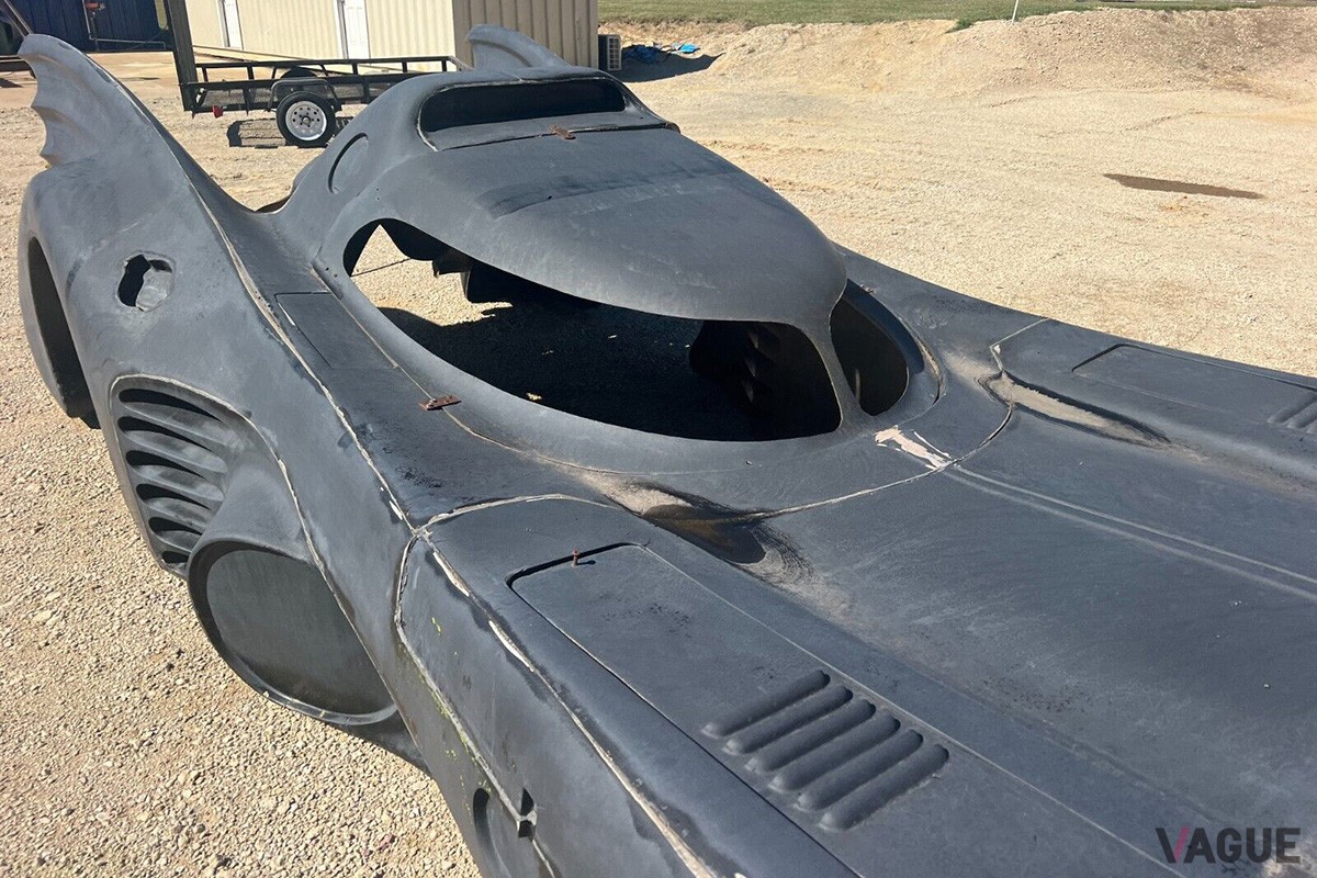 2万3225ドル（約353万円）で落札された「バットモービル」のレプリカキット（C）eBay