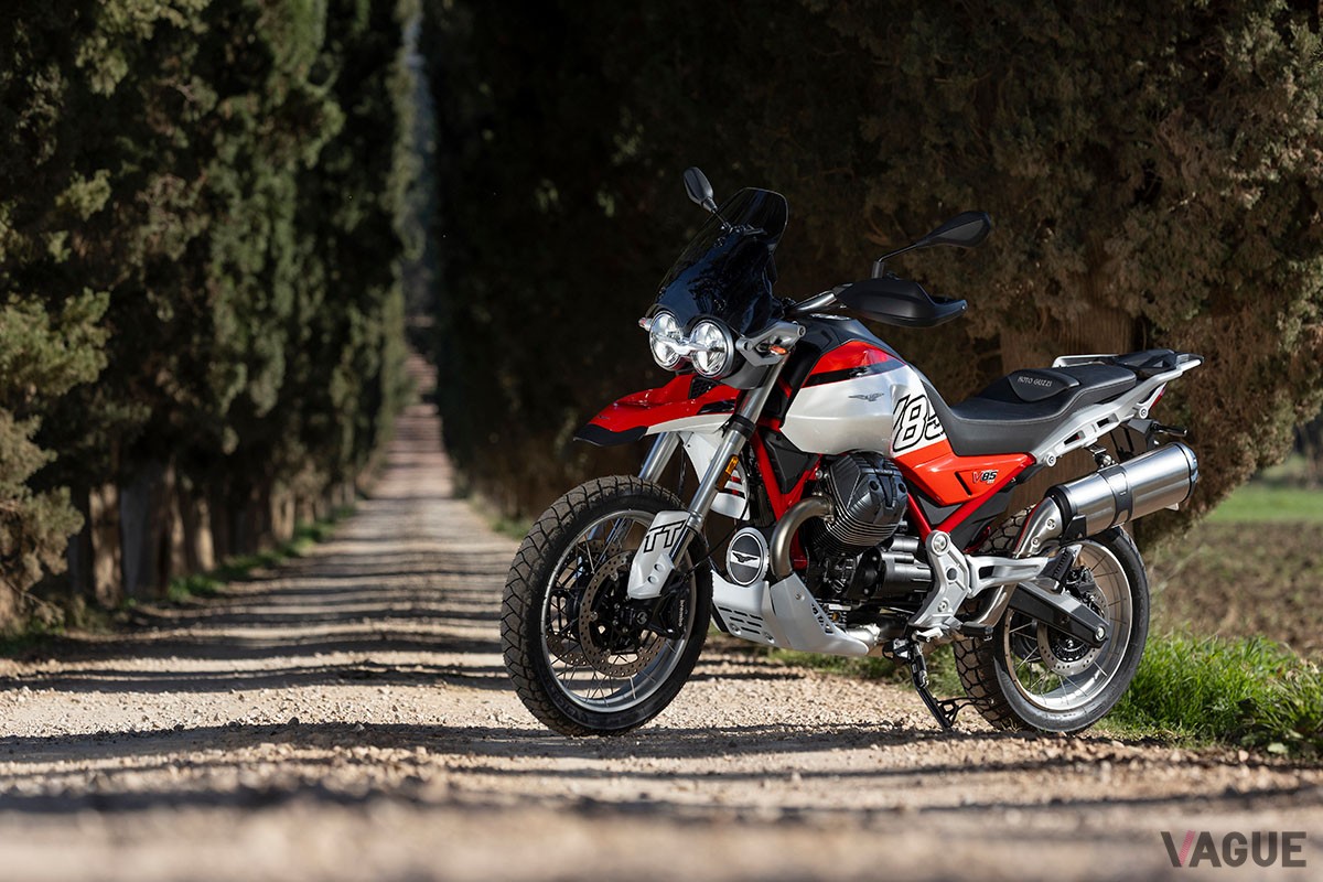 モト・グッツィ新型「V85TT」