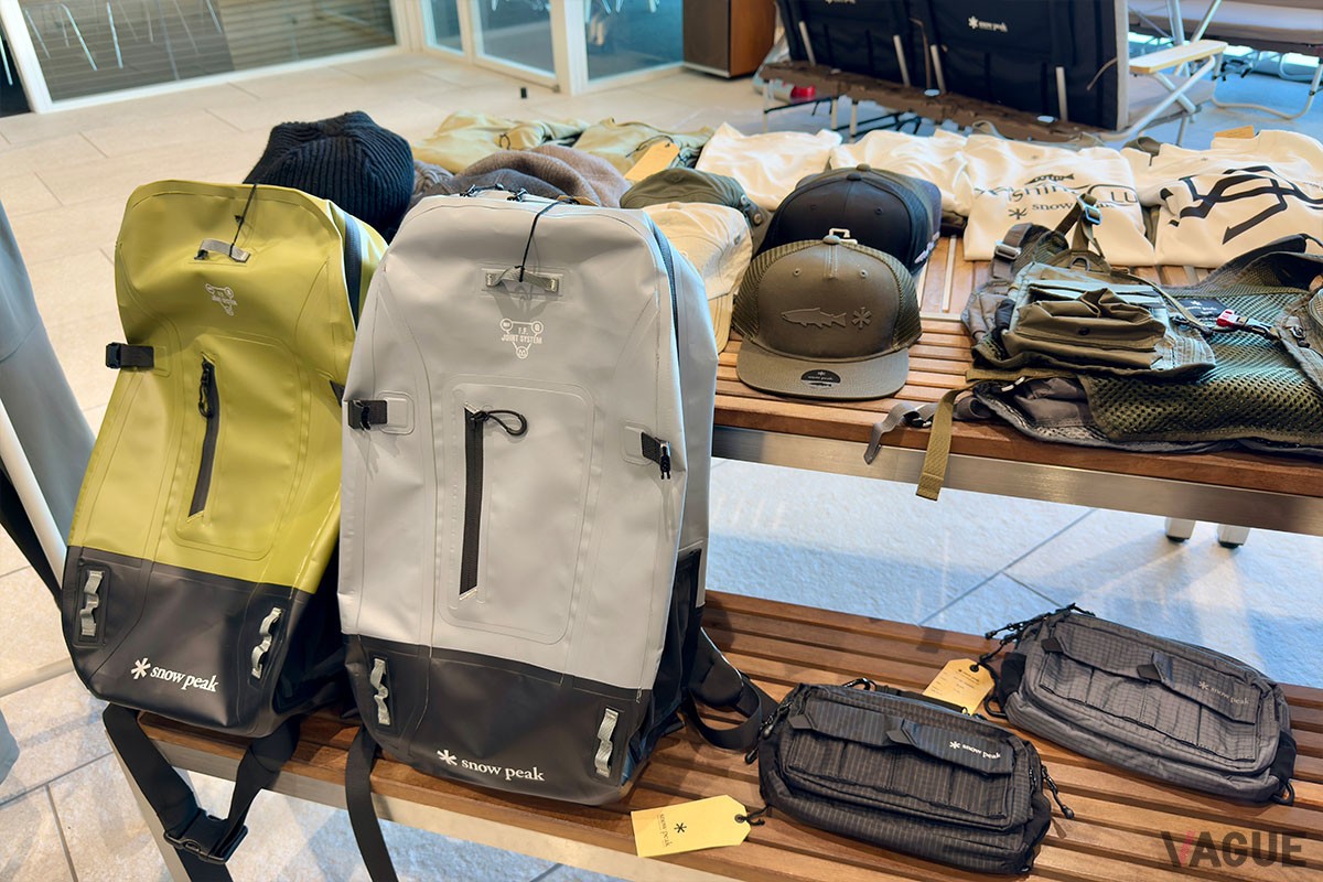 防水性に特化したラゲッジは雨の多いキャンプシーンでも活躍してくれます