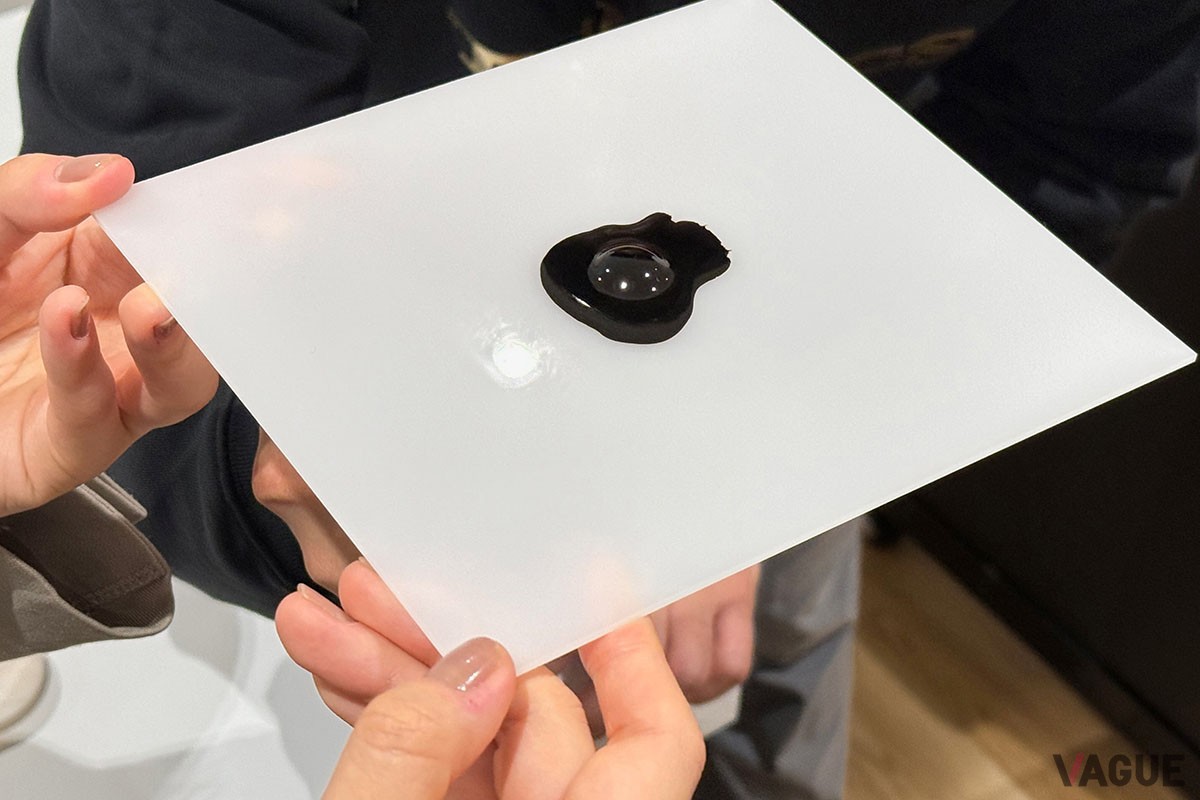 「EAH-AZ100」のドライバーに充填されている磁性流体