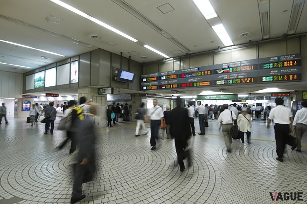 混雑時はどうしても持ち物が邪魔になるため周囲への配慮が必要