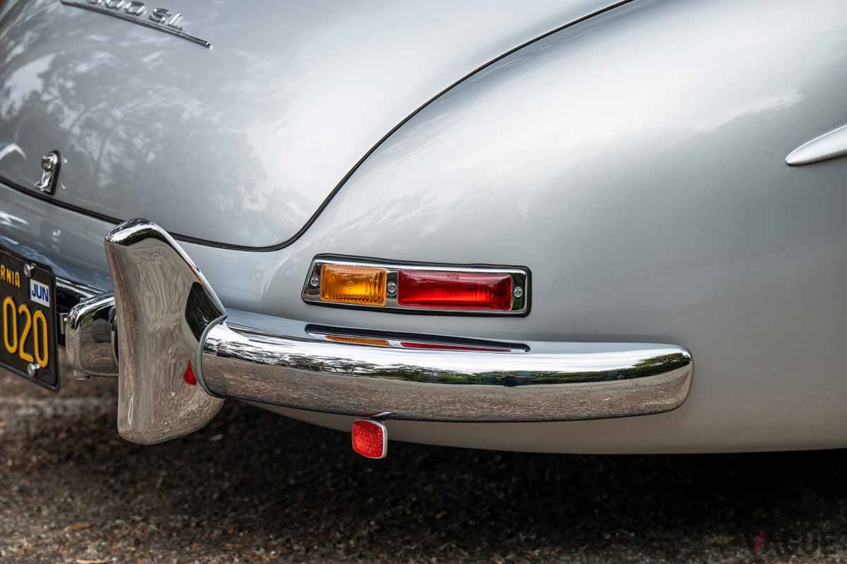 オークションに出品された1956年式メルセデス・ベンツ「300SLガルウイング」 Robin Adams(c)2024 Courtesy of RM Sotheby's