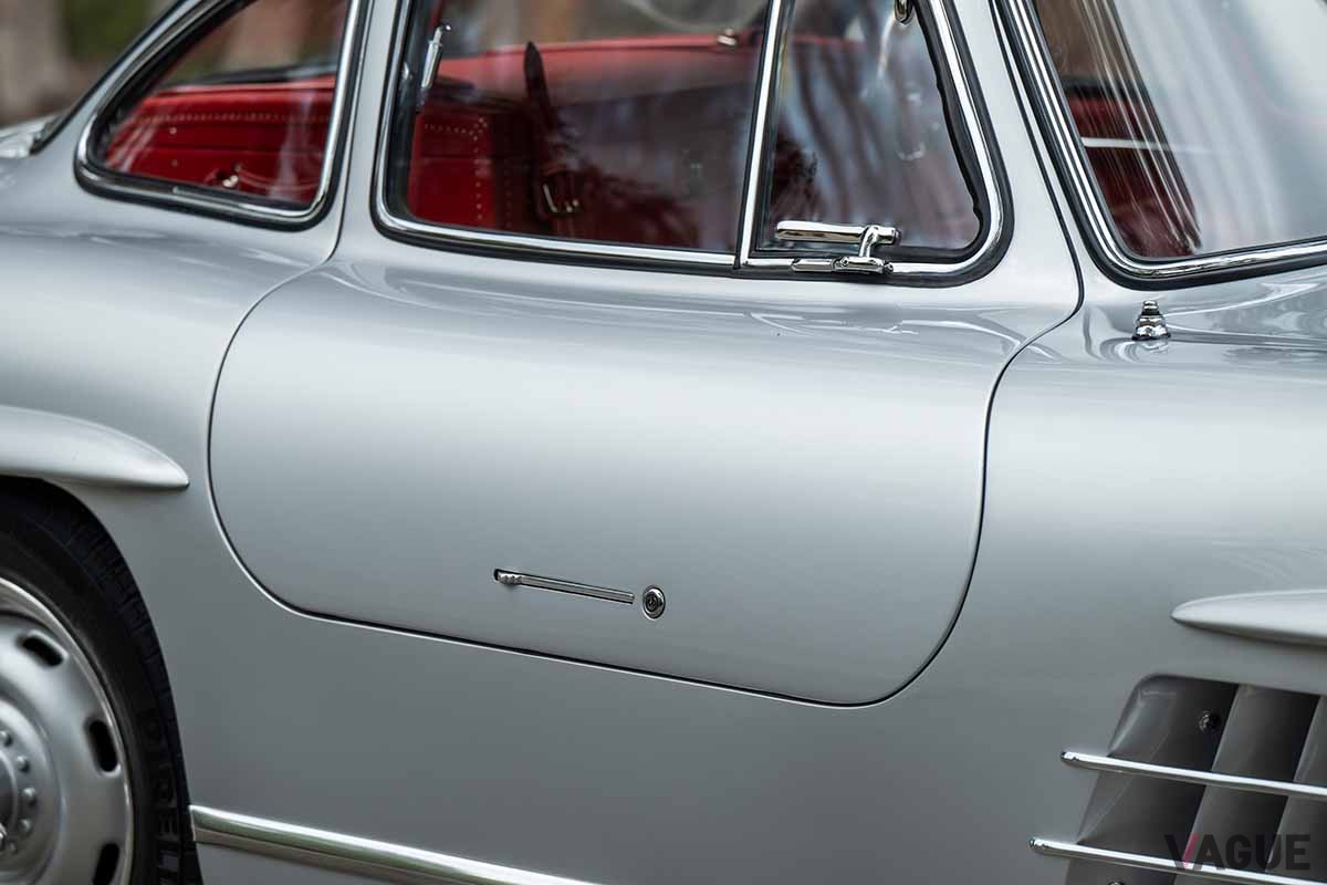 オークションに出品された1956年式メルセデス・ベンツ「300SLガルウイング」 Robin Adams(c)2024 Courtesy of RM Sotheby's