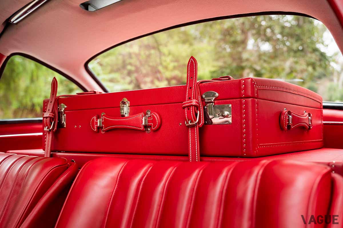 オークションに出品された1956年式メルセデス・ベンツ「300SLガルウイング」 Robin Adams(c)2024 Courtesy of RM Sotheby's