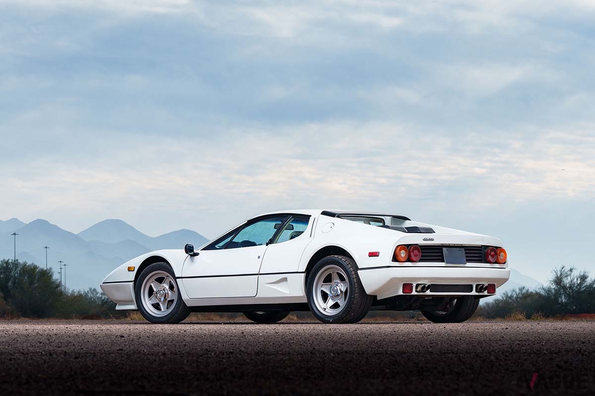 スーパーカー世代には懐かしい！ 40年前のフェラーリ「512BB」が