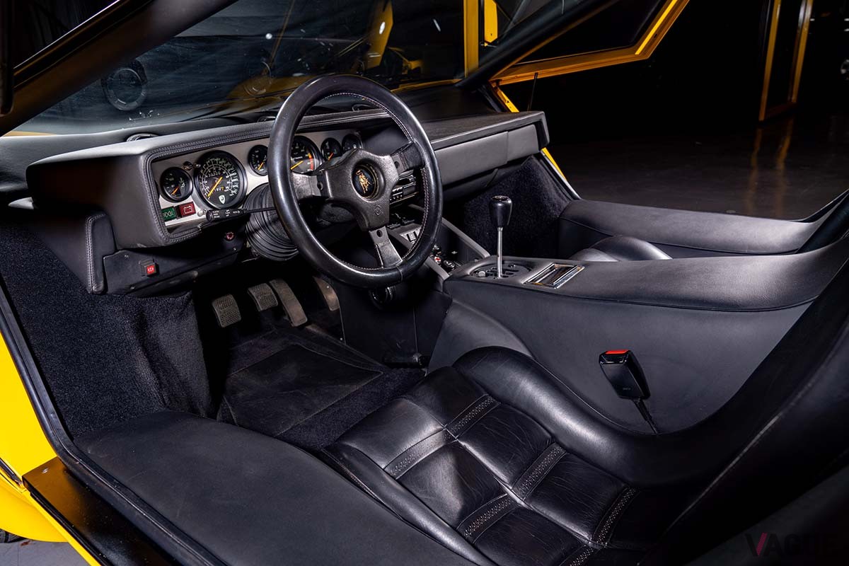 オークションに出品されている1983年式ランボルギーニ「カウンタック5000S」 Motorcar Studios(c)2025 Courtesy of RM Sotheby's