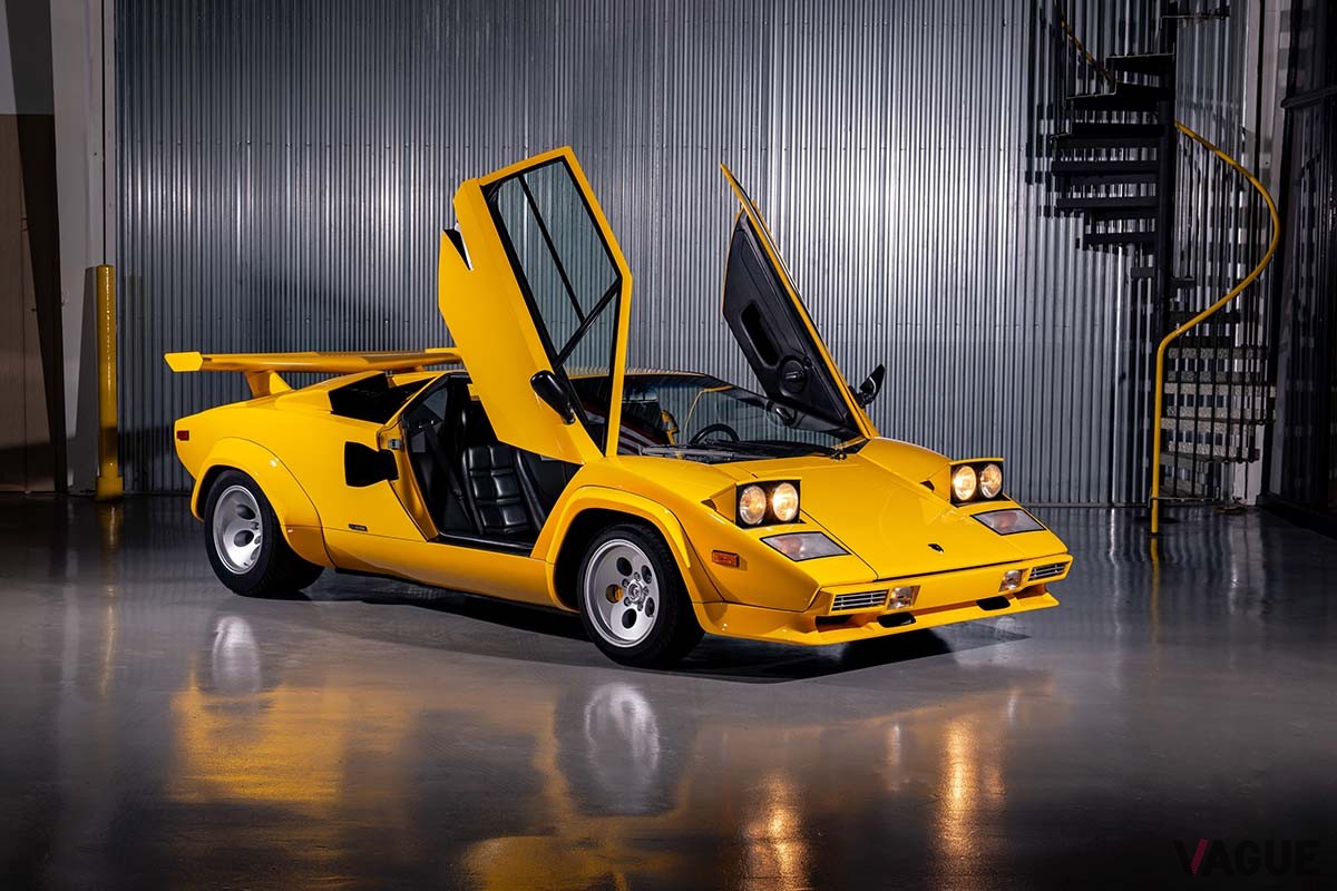 オークションに出品されている1983年式ランボルギーニ「カウンタック5000S」 Motorcar Studios(c)2025 Courtesy of RM Sotheby's