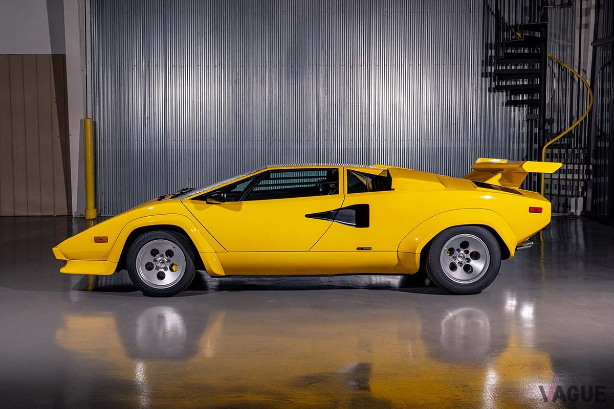 オークションに出品されている1983年式ランボルギーニ「カウンタック5000S」 Motorcar Studios(c)2025 Courtesy of RM Sotheby's