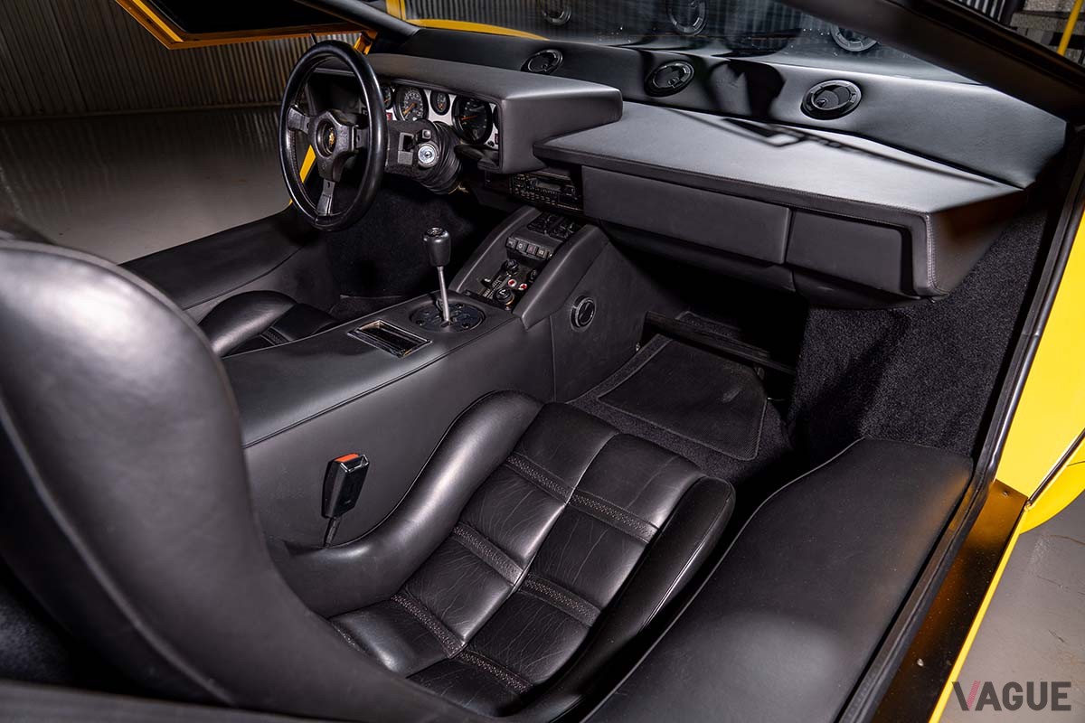 オークションに出品されている1983年式ランボルギーニ「カウンタック5000S」 Motorcar Studios(c)2025 Courtesy of RM Sotheby's