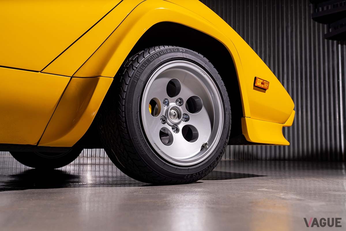 オークションに出品されている1983年式ランボルギーニ「カウンタック5000S」 Motorcar Studios(c)2025 Courtesy of RM Sotheby's