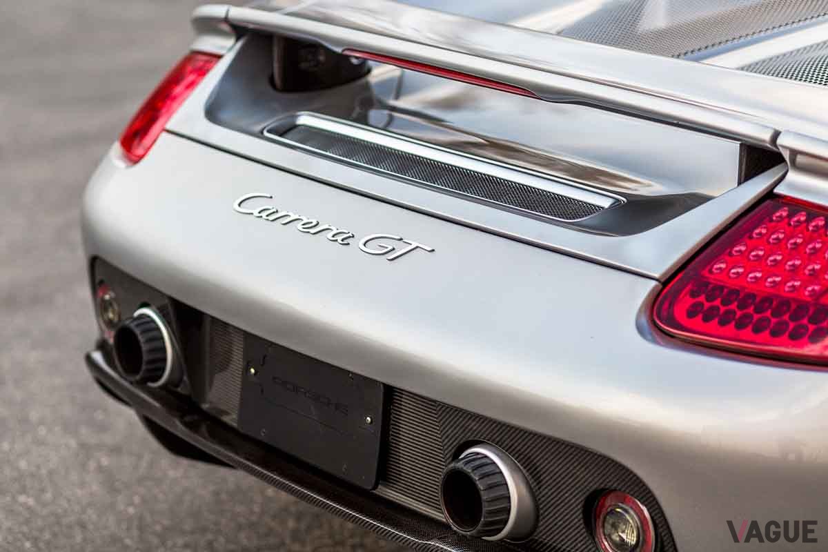 オークションに登場、約2億3000万円で落札された2005年式ポルシェ「カレラGT」。走行距離は7360kmだ　John Afravi（c）2025 Courtesy of RM Sotheby's