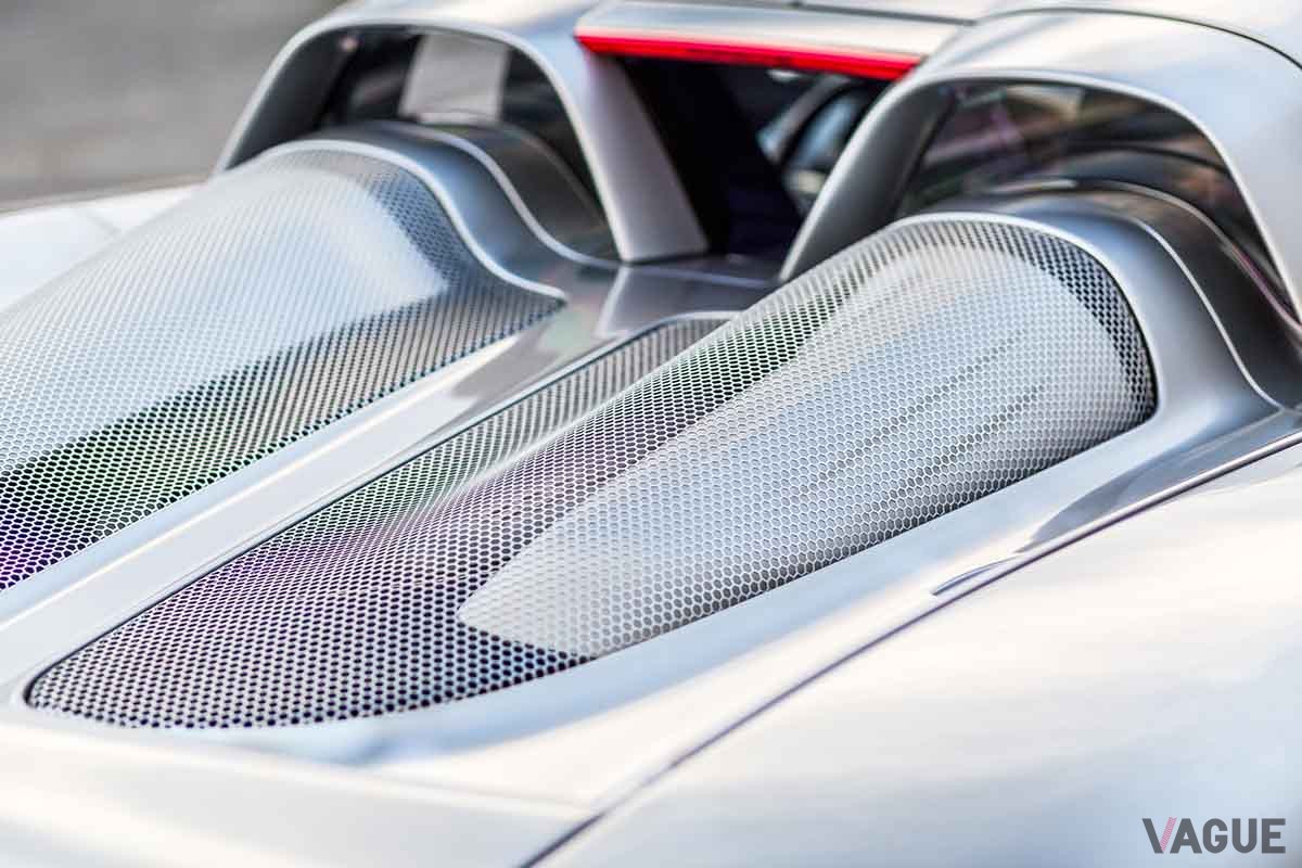 オークションに登場、約2億3000万円で落札された2005年式ポルシェ「カレラGT」。走行距離は7360kmだ　John Afravi（c）2025 Courtesy of RM Sotheby's