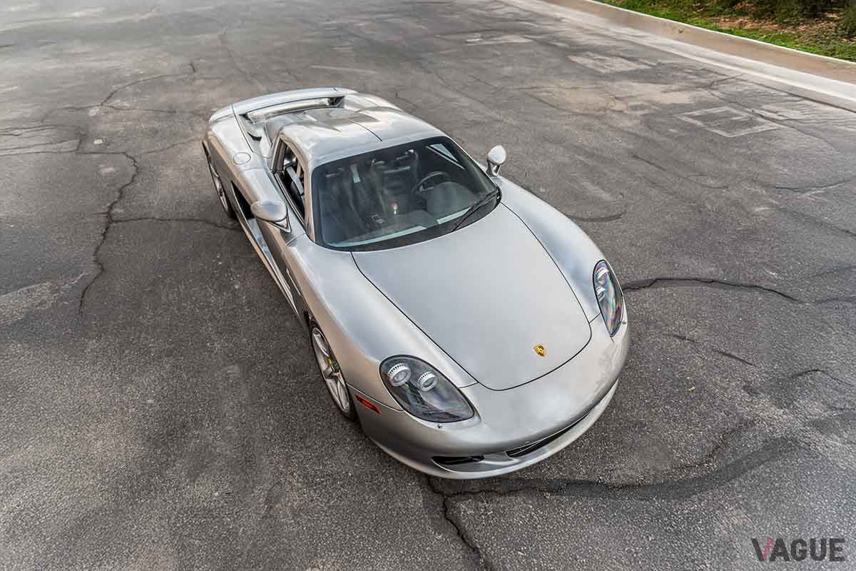 オークションに登場、約2億3000万円で落札された2005年式ポルシェ「カレラGT」。走行距離は7360kmだ　John Afravi（c）2025 Courtesy of RM Sotheby's