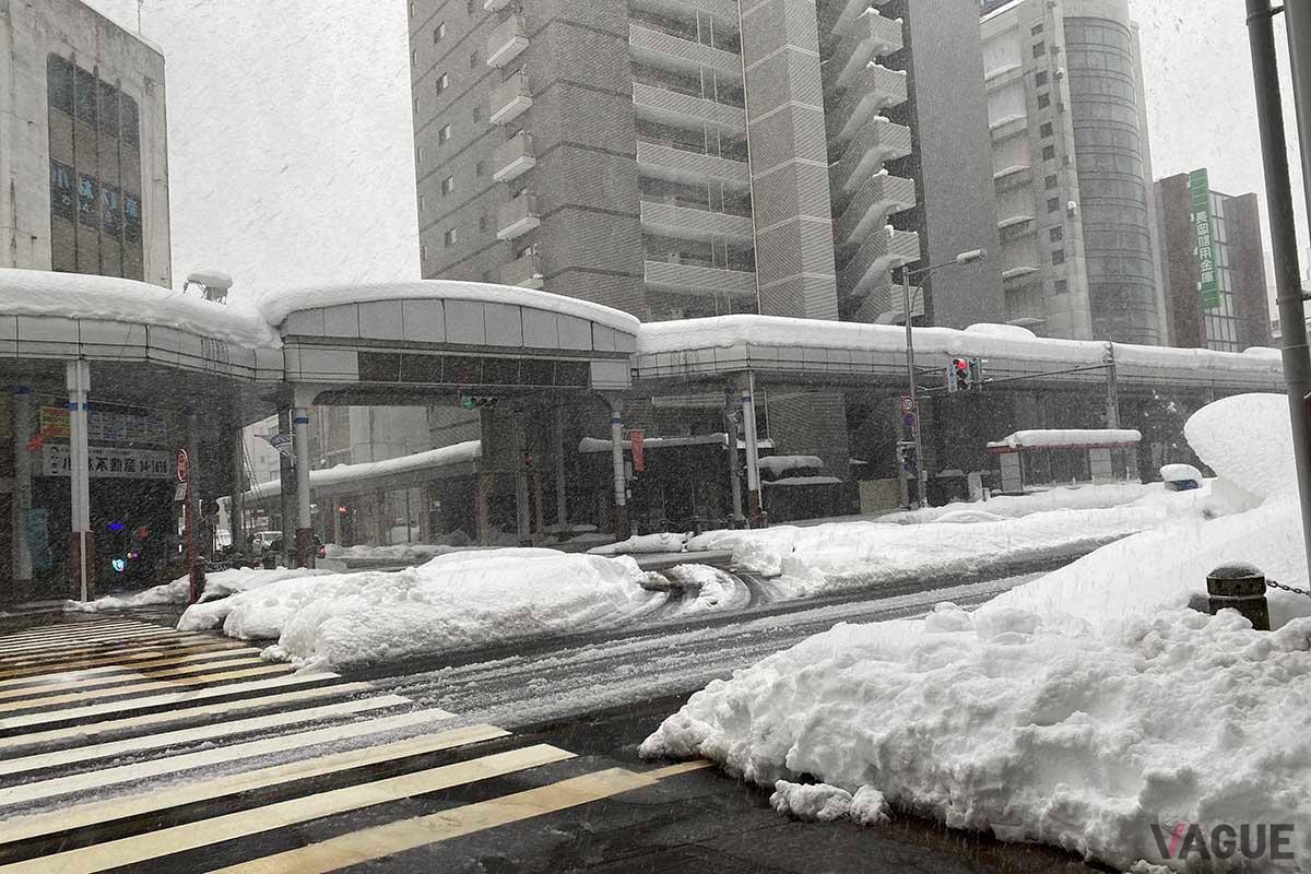 豪雪地帯にある長岡駅