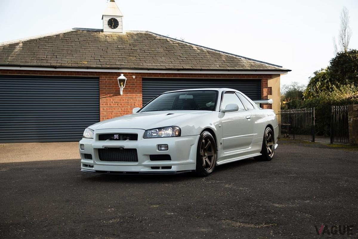 英国オークションに登場した2002年式日産R34型「スカイラインGT-R VスペックII」