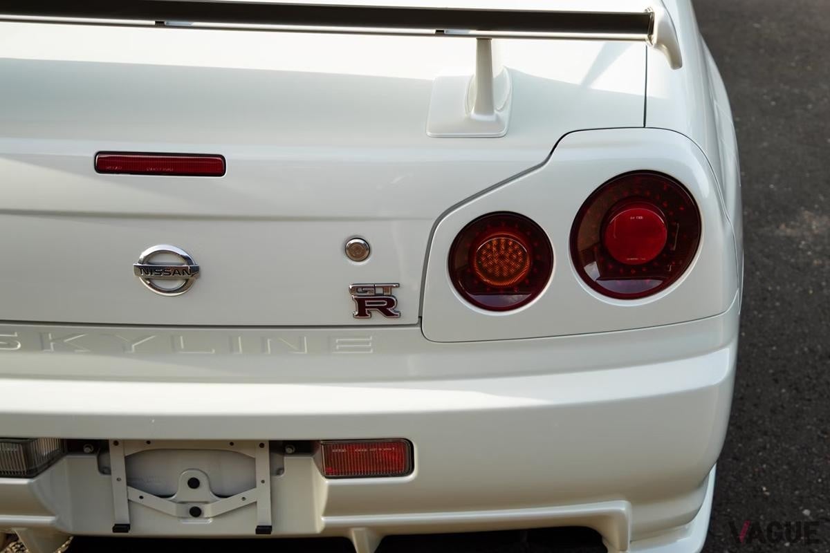 英国オークションに登場した2002年式日産R34型「スカイラインGT-R VスペックII」