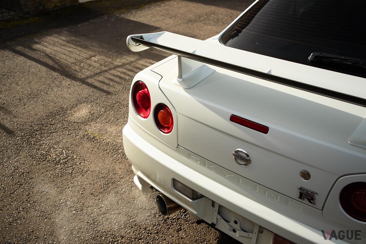 英国オークションに登場した2002年式日産R34型「スカイラインGT-R VスペックII」