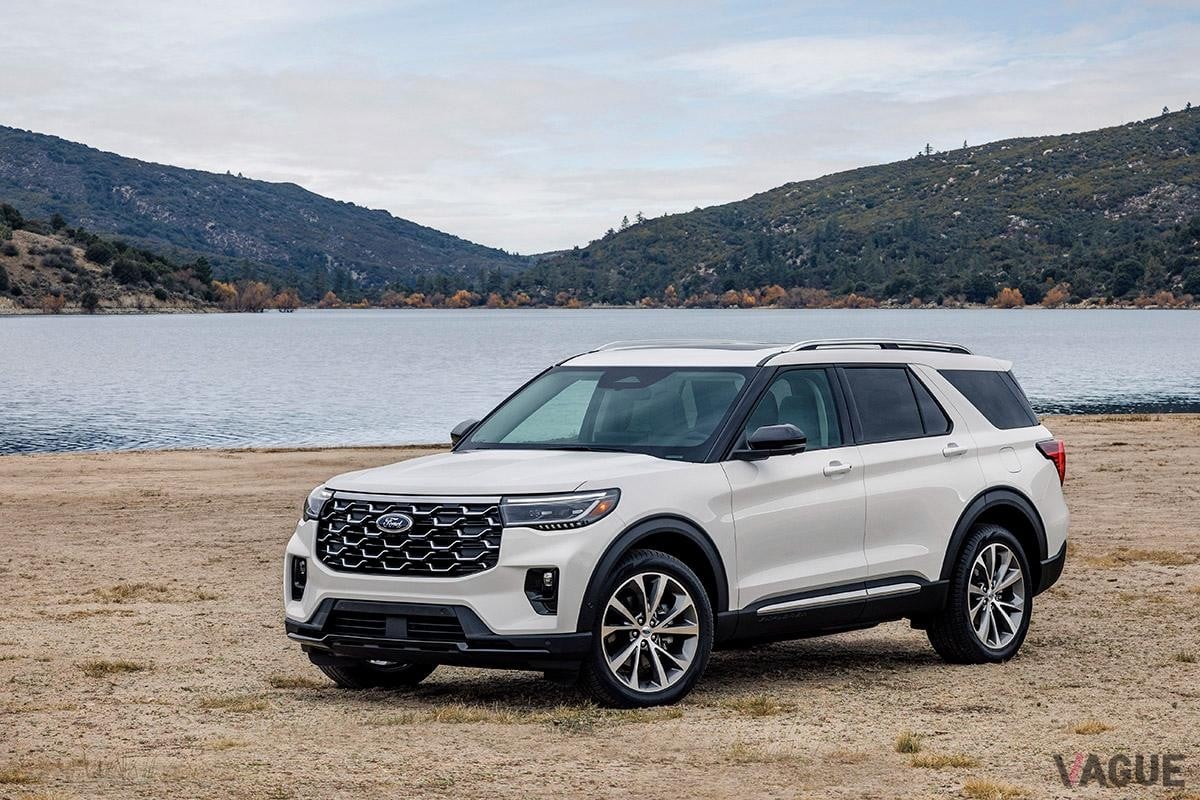 米国で登場したフォード新型「エクスプローラー プラチナム」2025年モデル