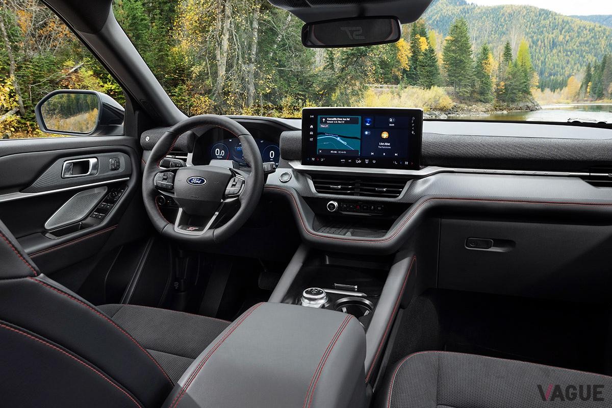 米国で登場したフォード新型「エクスプローラーST」のインテリア