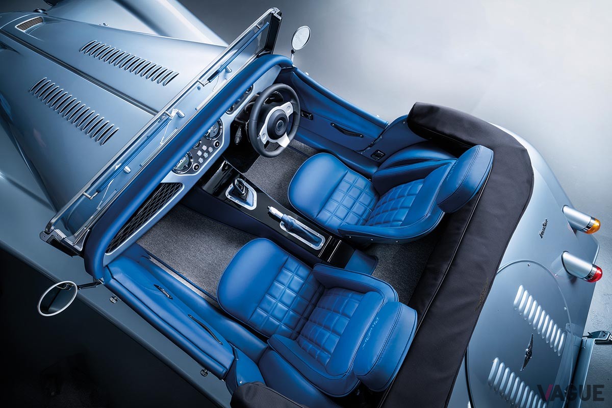 モーガン「プラス・シックス」