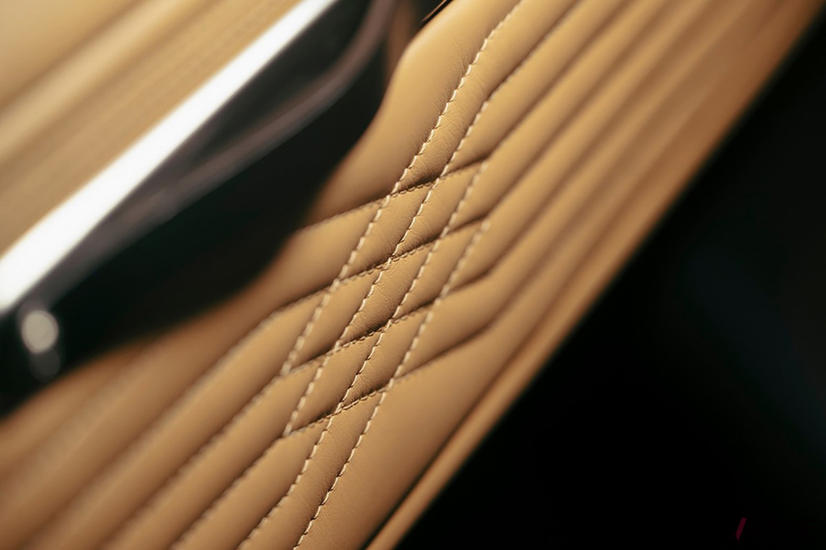 限定生産のモーガン「プラス・シックス・ピナクル」