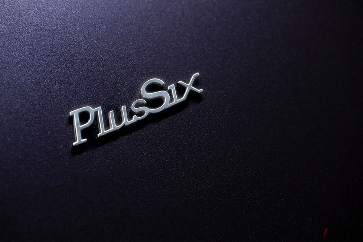 限定生産のモーガン「ププラス・シックス・ピナクル」