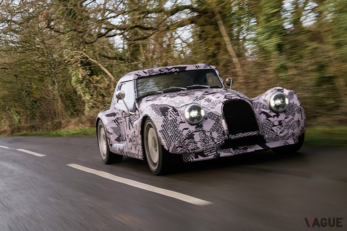 BMW製の直6エンジンを搭載した新型フラッグシップモデル