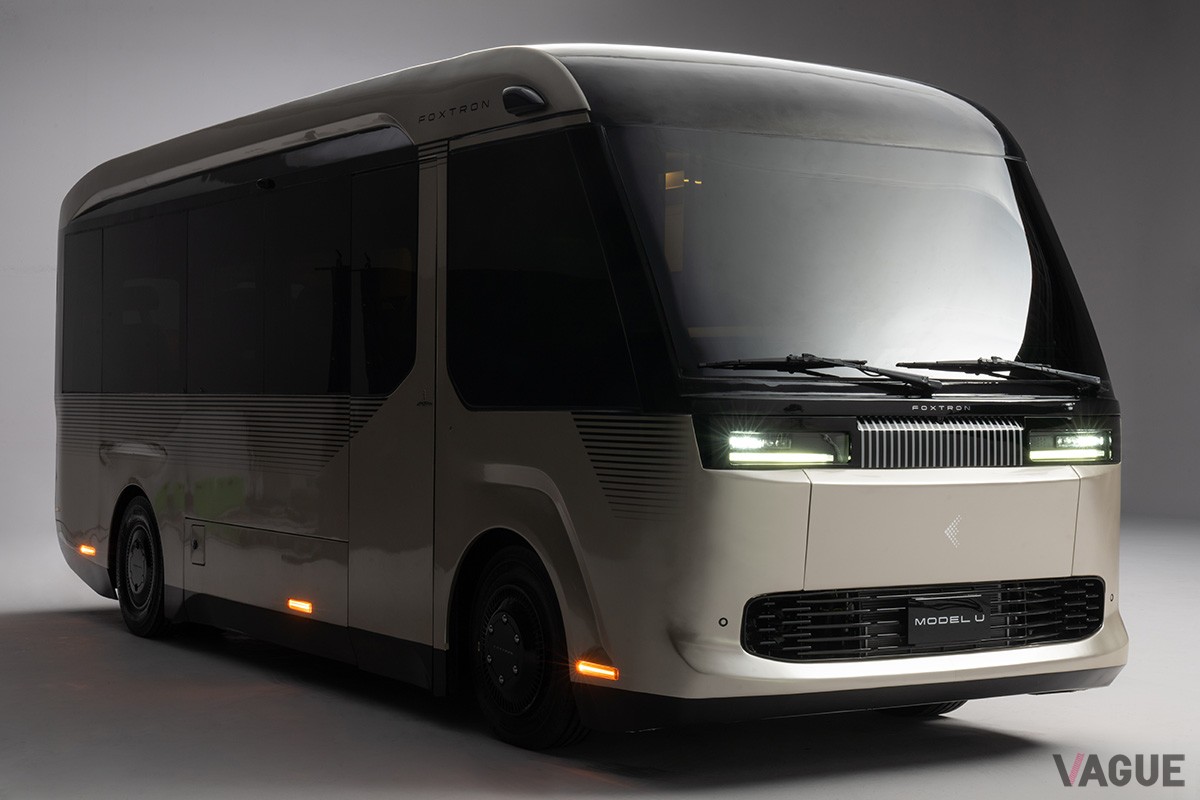 フォックストロンの中型EVバス「モデルU」